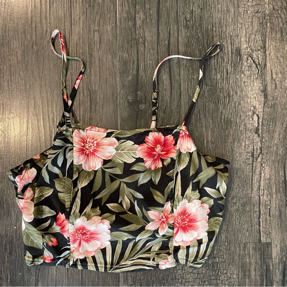 American Eagle crop top Hawaiian top size XS